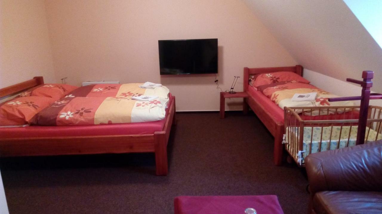 Penzion Kelt Hotel Zátor Kültér fotó